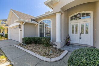 2465 Pinehurst Ln in Orange Park, FL - Foto de edificio - Building Photo