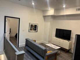 2313 N Front St, Unit 2 in Philadelphia, PA - Building Photo