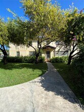 430 Malaga Ave-Unit -3 in Coral Gables, FL - Building Photo - Building Photo