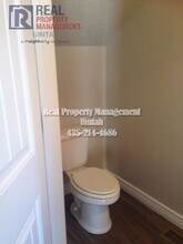 431 E Red Fox Ln in Vernal, UT - Building Photo - Building Photo