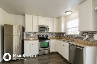 3105 Timberlodge Landing in St. Charles, MO - Foto de edificio - Building Photo