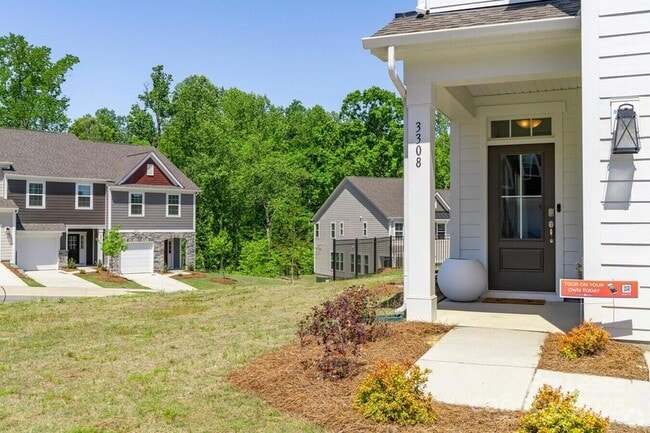 3308 Glade Dr in Gastonia, NC - Building Photo - Building Photo