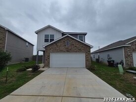 5924 Pearl Mdw in Converse, TX - Building Photo