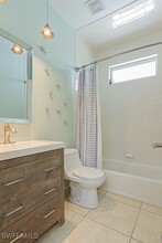 877 7th St S in Naples, FL - Building Photo - Building Photo