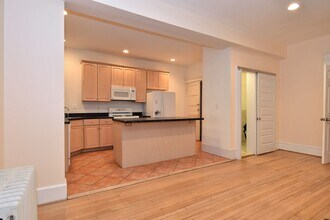 2729 Connecticut Ave NW in Washington, DC - Building Photo - Building Photo