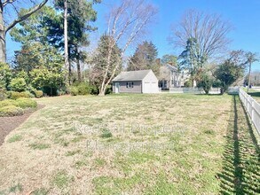 18 River Rd in Newport News, VA - Building Photo - Building Photo