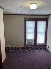 302 W State St photo'