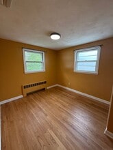 167 Somerset St in West Hartford, CT - Building Photo - Building Photo