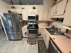 1929 Lynn River Dr in Deltona, FL - Building Photo - Building Photo