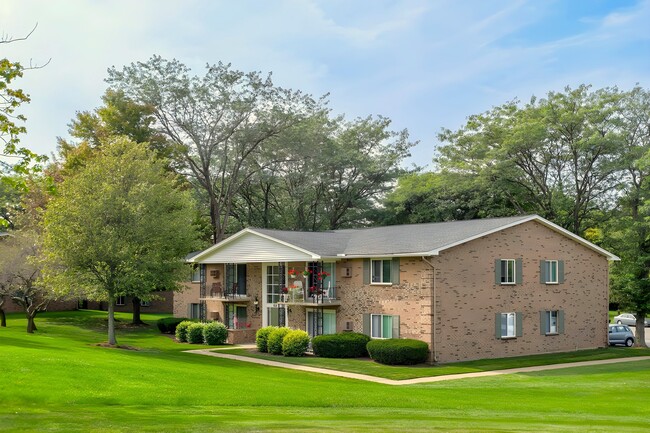 Armor Heights Apartments in Orchard Park, NY - Foto de edificio - Building Photo