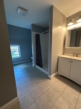 457 Lake Ave, Unit Apt A in Saint James, NY - Building Photo - Building Photo
