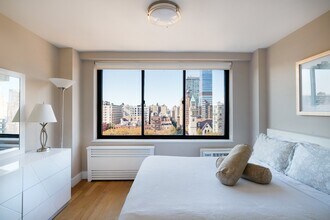 788 Columbus Ave in New York, NY - Building Photo - Building Photo