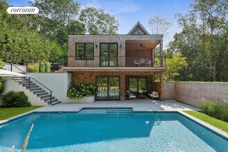 28 Wheelock Walk in East Hampton, NY - Building Photo - Building Photo