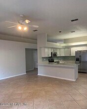 377 Maplewood Dr in Jacksonville, FL - Building Photo - Building Photo