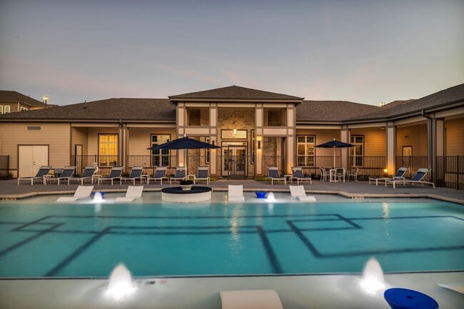 Haven at Bellaire in Richmond, TX - Building Photo - Building Photo