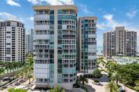 Bay Shore Place in Naples, FL - Foto de edificio - Building Photo