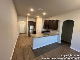 9311-1 Clarke Cove in Converse, TX - Building Photo - Building Photo