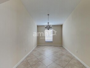 12035 Cardinal Flower Dr in Riverview, FL - Building Photo - Building Photo