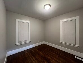 7426 Dunedin St, Unit LL in Detroit, MI - Foto de edificio - Building Photo