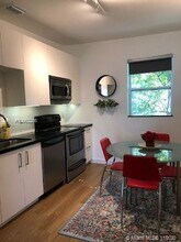 8220 NE 1st Pl-Unit -B1 in Miami, FL - Building Photo - Building Photo