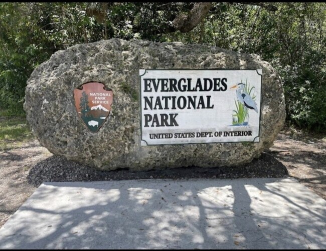 19661 SW 340th St in Florida City, FL - Foto de edificio - Building Photo