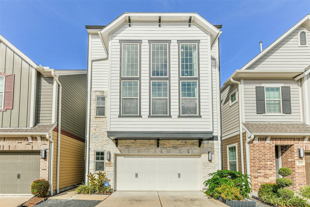 12542 Malachite Wy in Houston, TX - Building Photo