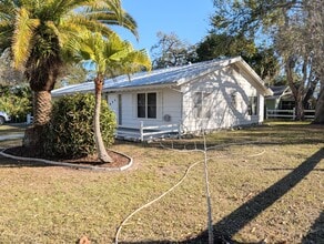 1010 Indian Beach Dr in Sarasota, FL - Building Photo - Building Photo