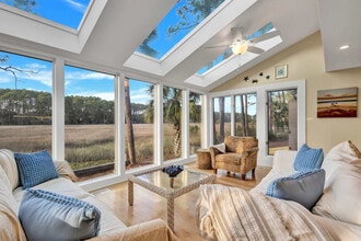 31 Stoney Creek Rd in Hilton Head Island, SC - Building Photo - Building Photo