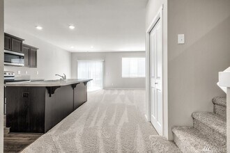 18310 110th Ave E in Puyallup, WA - Building Photo - Building Photo