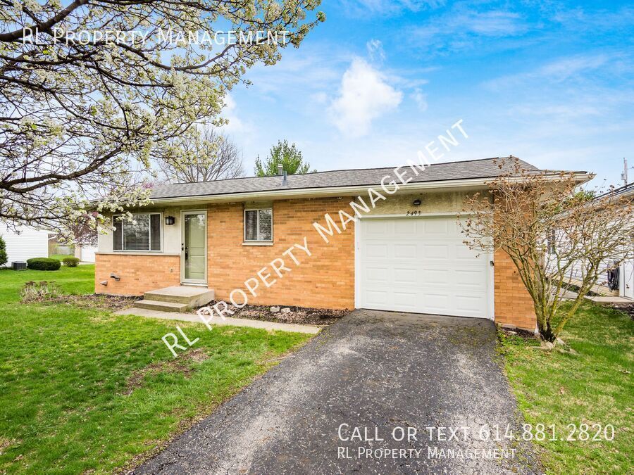 2493 E Howard Rd in Obetz, OH - Building Photo