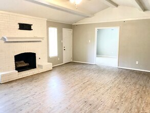 8606 Geneva Ave in Lubbock, TX - Building Photo - Building Photo