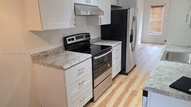 650 Tennis Club Dr in Fort Lauderdale, FL - Building Photo - Building Photo