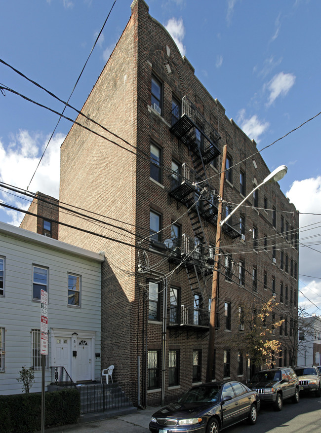 The Garrison Apartments in Jersey City, NJ - Foto de edificio - Building Photo