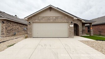 1703 144th St in Lubbock, TX - Building Photo