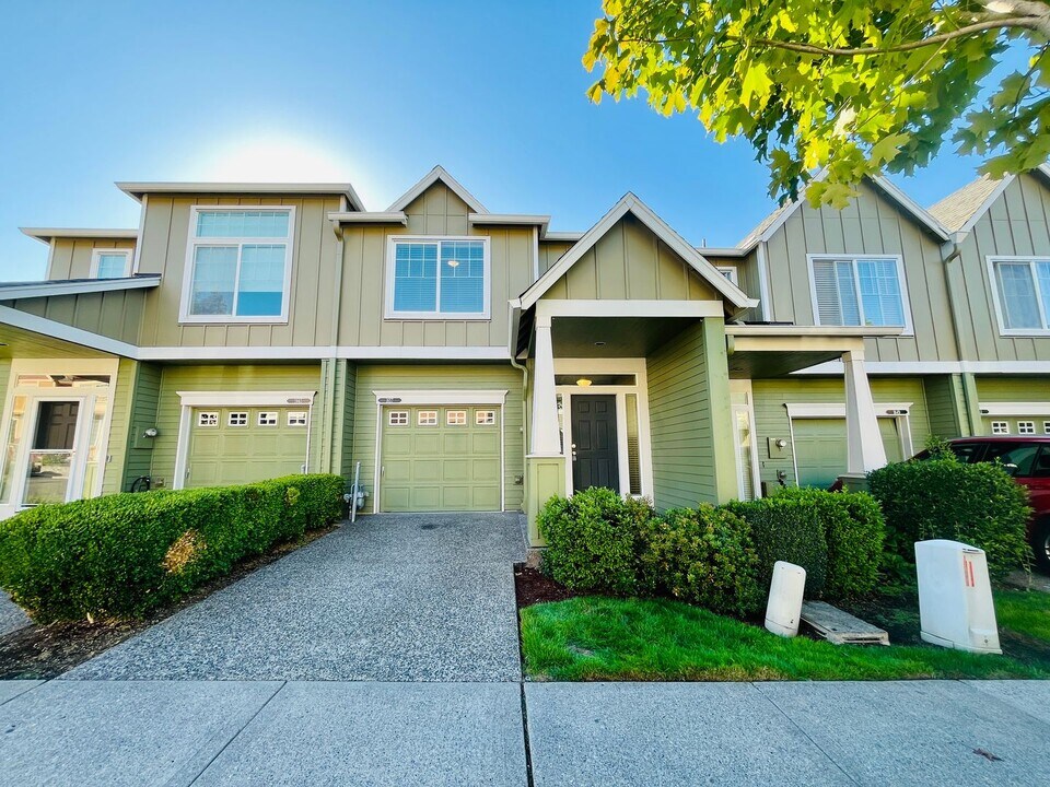 1657 SW 173rd Terrace in Beaverton, OR - Building Photo