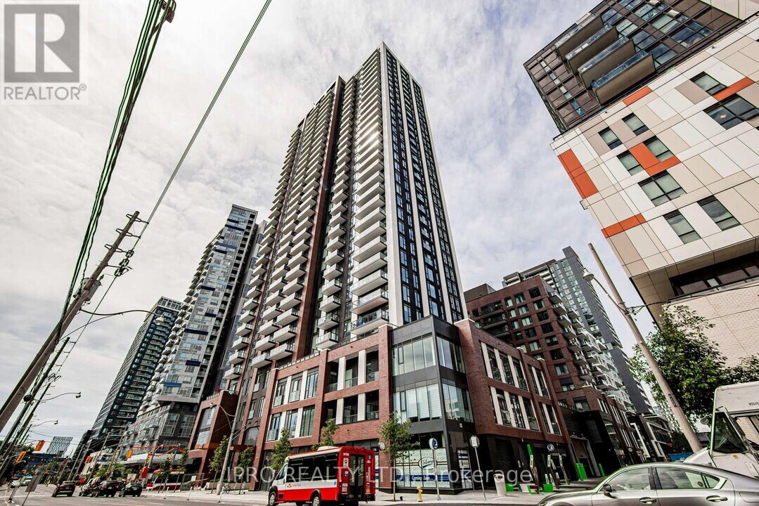 130-2130 River St in Toronto, ON - Building Photo