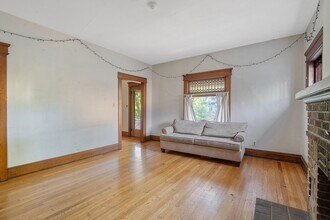 129 Victoria Pl in Syracuse, NY - Building Photo - Building Photo