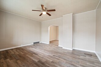 551 Glenwood Ave in Ambridge, PA - Building Photo - Building Photo