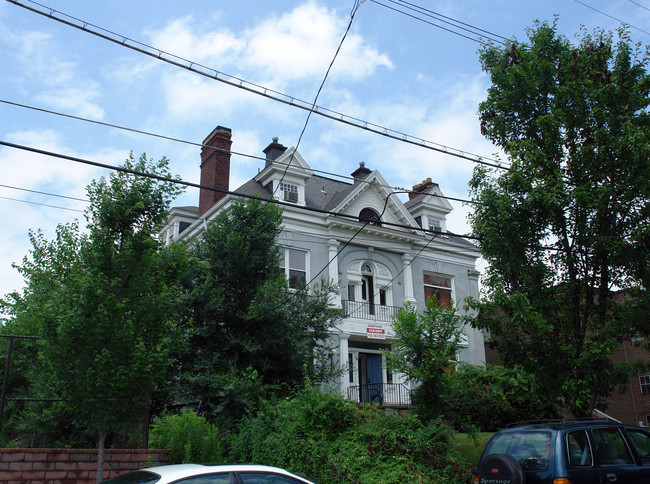 462 S Aiken Ave in Pittsburgh, PA - Building Photo - Building Photo