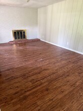 8262 January Ave in Berkeley, MO - Building Photo - Building Photo
