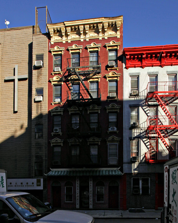 99 Madison St in New York, NY - Building Photo