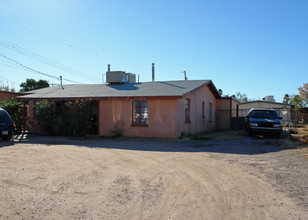 5836-5838 5842 E. 26th St in Tucson, AZ - Building Photo - Building Photo