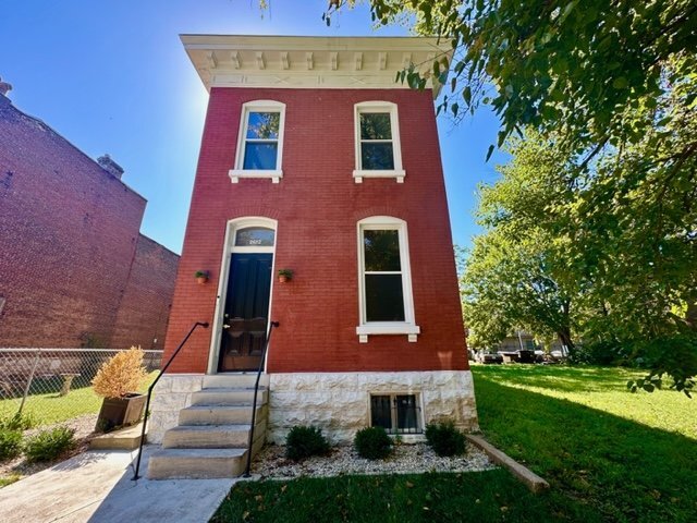 2612 Caroline St in St. Louis, MO - Building Photo