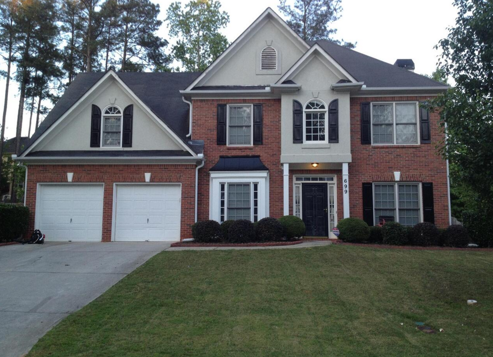 699 Oakview Trail in Stone Mountain, GA - Building Photo