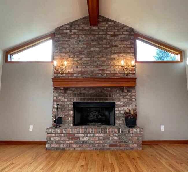 22 Rita Ave in Fairfield, CT - Building Photo - Building Photo