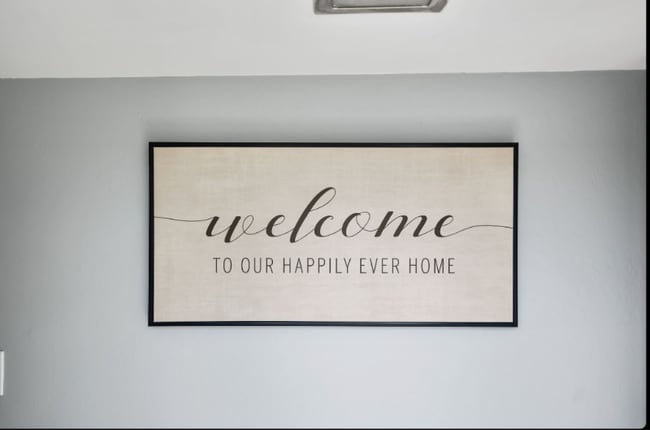 property at 325 Falcon Dr
