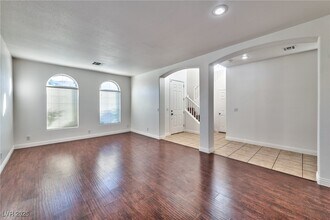 1460 Herring Run Ave in Las Vegas, NV - Building Photo - Building Photo