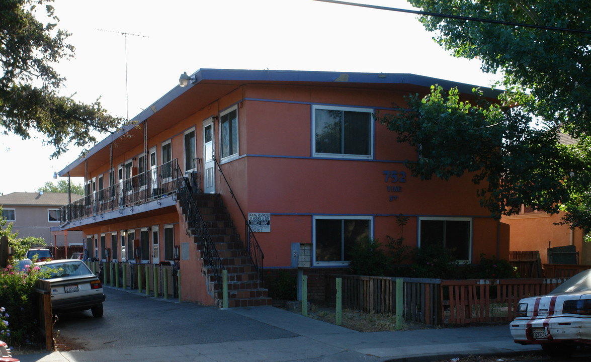 752 Vine St in San Jose, CA - Foto de edificio