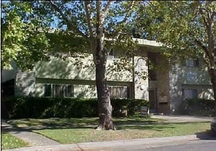 2631 27th St in Sacramento, CA - Foto de edificio - Building Photo