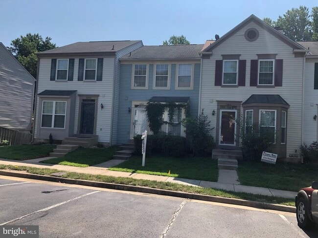 13906 Gunners Pl in Centreville, VA - Building Photo - Building Photo